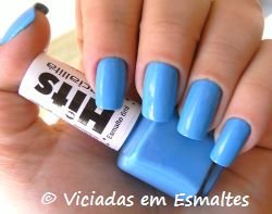 unhas e esmalte