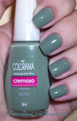 unhas e esmalte