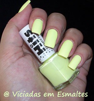 aguadecoco unhas e esmalte