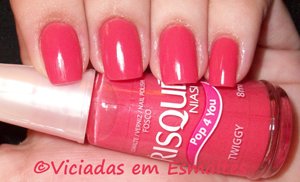 Esmaltes Risqué e Unhas