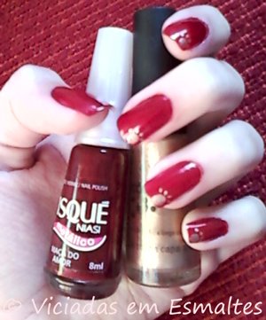 unhas e esmaltes