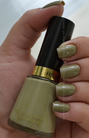 Revlon Muse Unhas com esmalte Muse Revlon