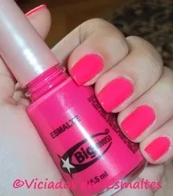 Esmaltes Big Universo e Unhas