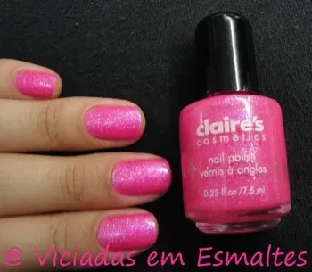 unhas e esmalte