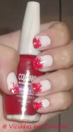 unhas e esmalte