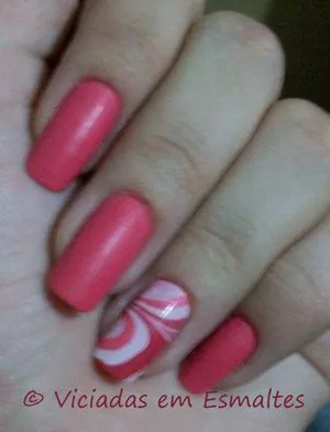 Esmalte Rosa Fosco 5Cinco + Unha Marmorizada