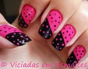 Pink-&-Black unhas