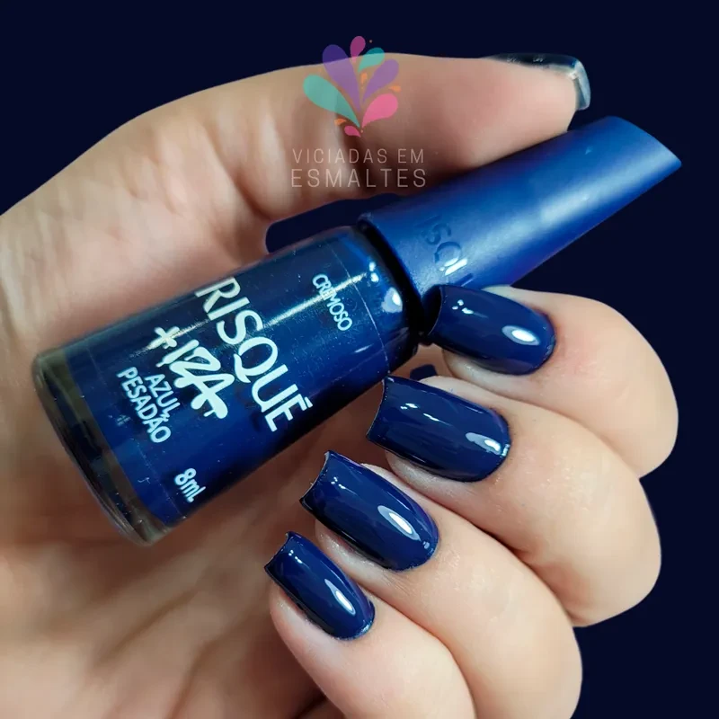 esmalte risqué azul pesadão