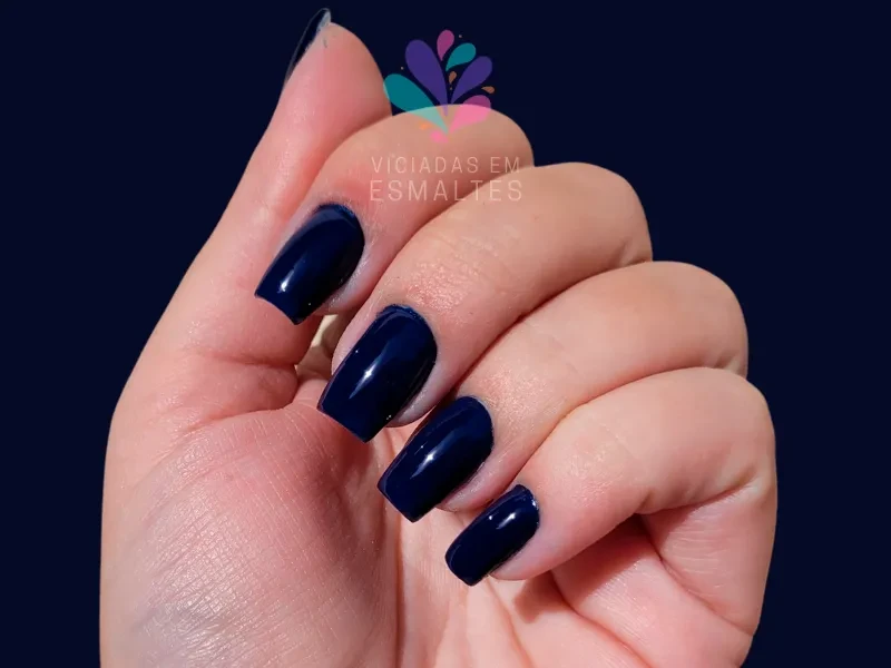 esmalte risqué azul pesadão