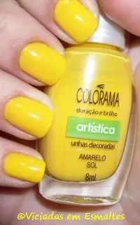 unhas e esmalte