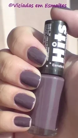 unhas e esmalte