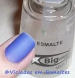 unhas e esmalte