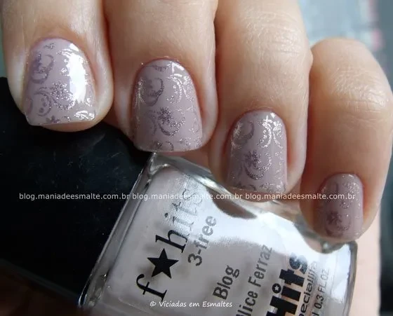 Esmalte F*Hits Alice Ferraz + Carimbo Konad Esmalte Blant Colors Carimbalada