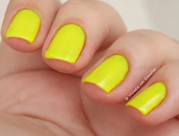 Esmalte Preta Gil Neon Tropical