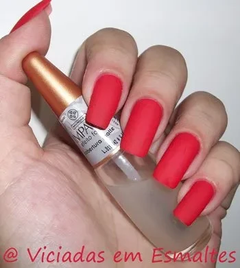 esmalte e unhas