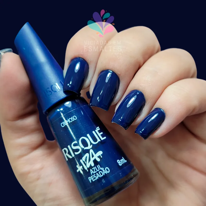 esmalte risqué azul pesadão