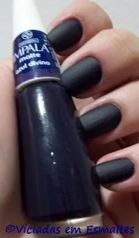 unhas e esmalte