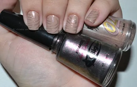 Unhas com Konad M57 