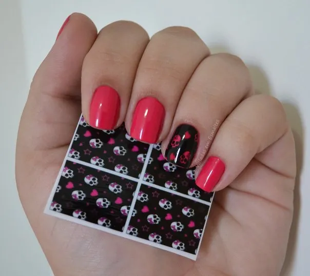 Unhas de Caveira com película
