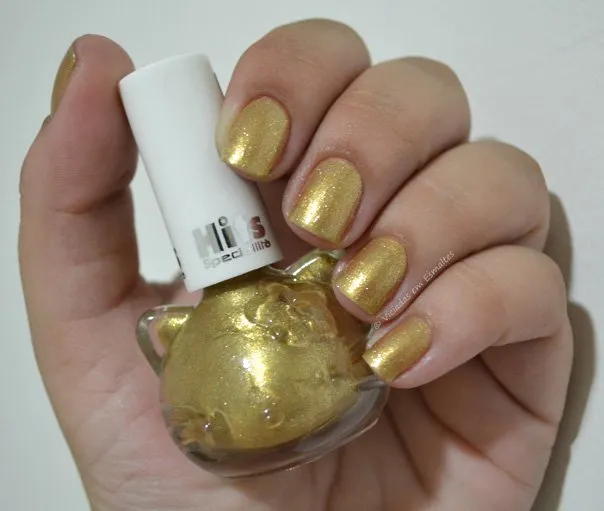 Unhas com Esmalte Hello Kitty Golden Shine