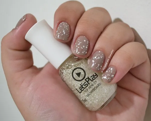Unhas com Esmalte Matte Glitter Top Beauty Snowboard