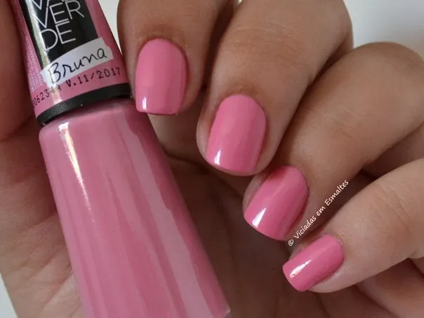 Esmalte Isis Valverde Bruna
