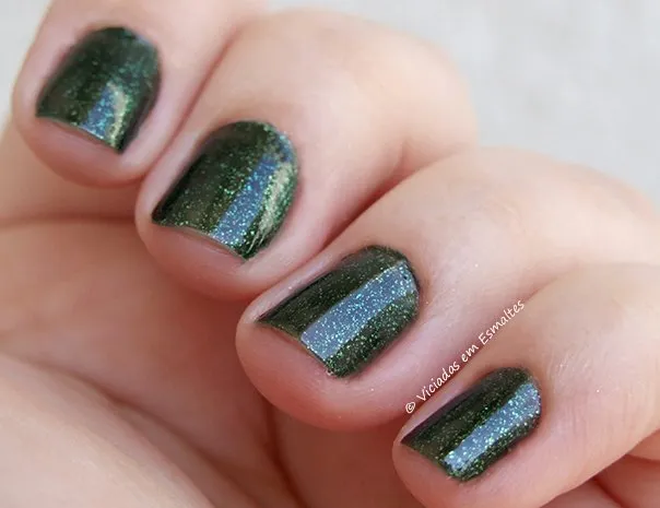 Esmalte-Revlon-ColorStay-220-Rain-Forest3