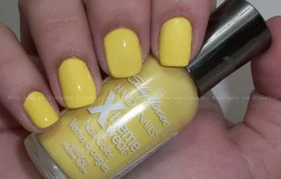 Esmalte Sally Hansen Mellow Yellow