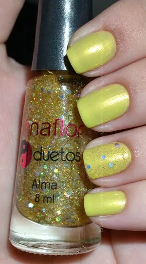 Unhas com Dueto Corpo & Alma Fina Flor