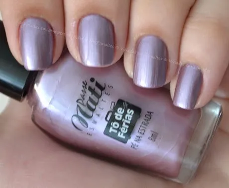 Unhas com esmalte Passe Nati