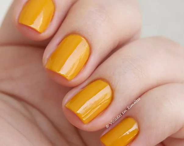 Unhas com Esmalte Gio Antonelli Empolgação