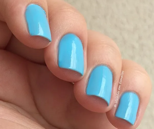 Esmalte Preta Gil Azul Ipanema
