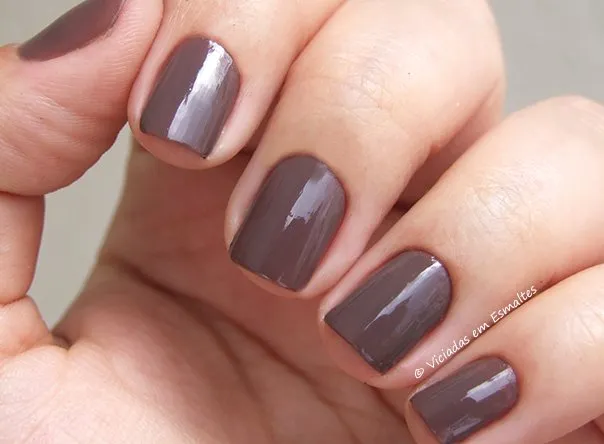 Unhas com Esmalte Ivete Sangalo Poeira