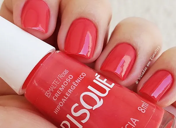 Testando o Esmalte Risqué Malícia
