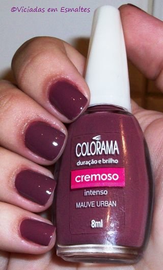 unhas e esmalte