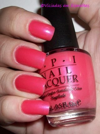 unhas e esmalte