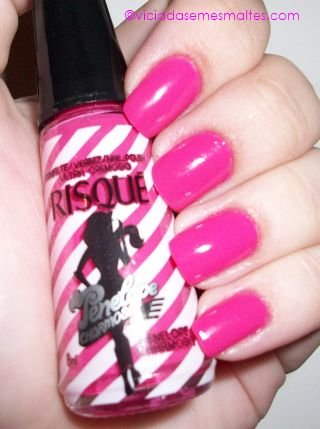 unhas e esmalte