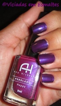 unhas e esmalte