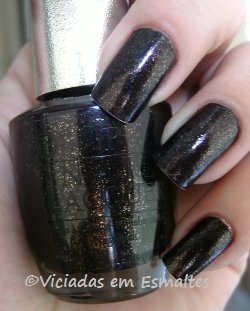 unhas e esmalte