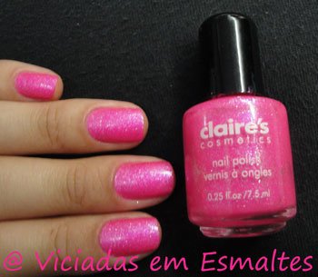 unhas e esmalte