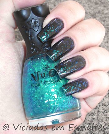 unhas e esmalte