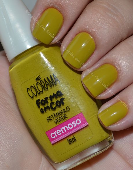 Unhas com Esmalte Retângulo Verde Colorama Forma em Cor