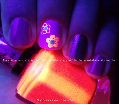 Unhas Decoradas com esmalte neon