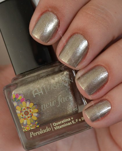 Unhas com esmalte Ana Hickmann Fashion