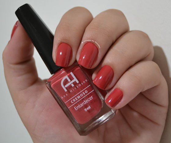 Unhas com Esmalte Ana Hickmann Entardecer