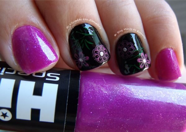Esmalte Hits Purpurea com Nail Art