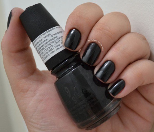 Unhas com Esmalte China Glaze