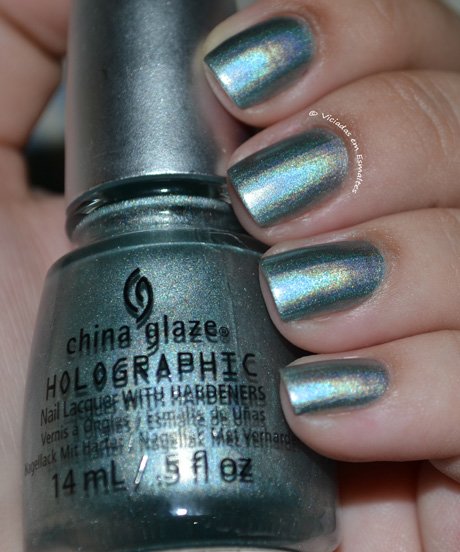 Unhas com Esmalte Holográfico China Glaze