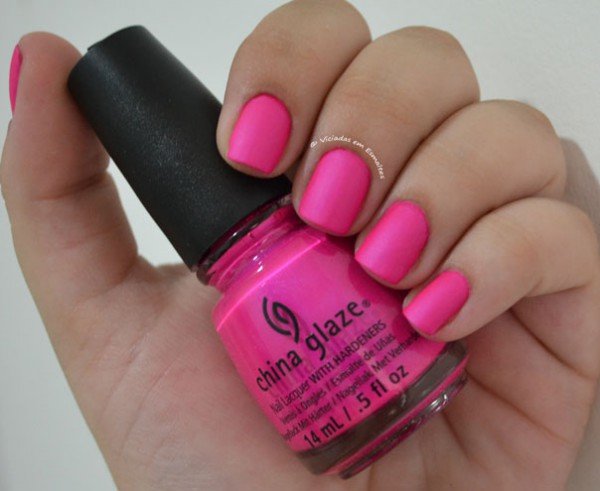 Unhas com Esmalte China Glaze