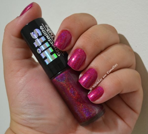 Unhas com Esmalte Holográfico Hits Atena